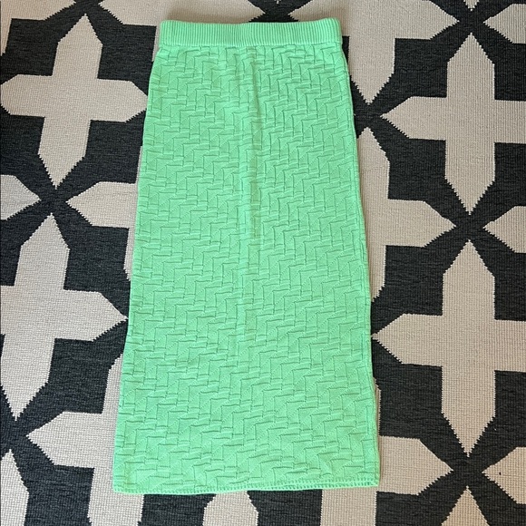 ASOS Neon Lime Green Textured Knit Mid Pencil Skirt - Picture 7 of 8